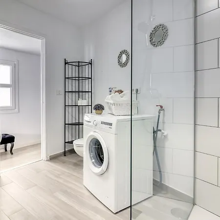 Modern With Private Parking & Ocean View & Coffee Corner Apartamento